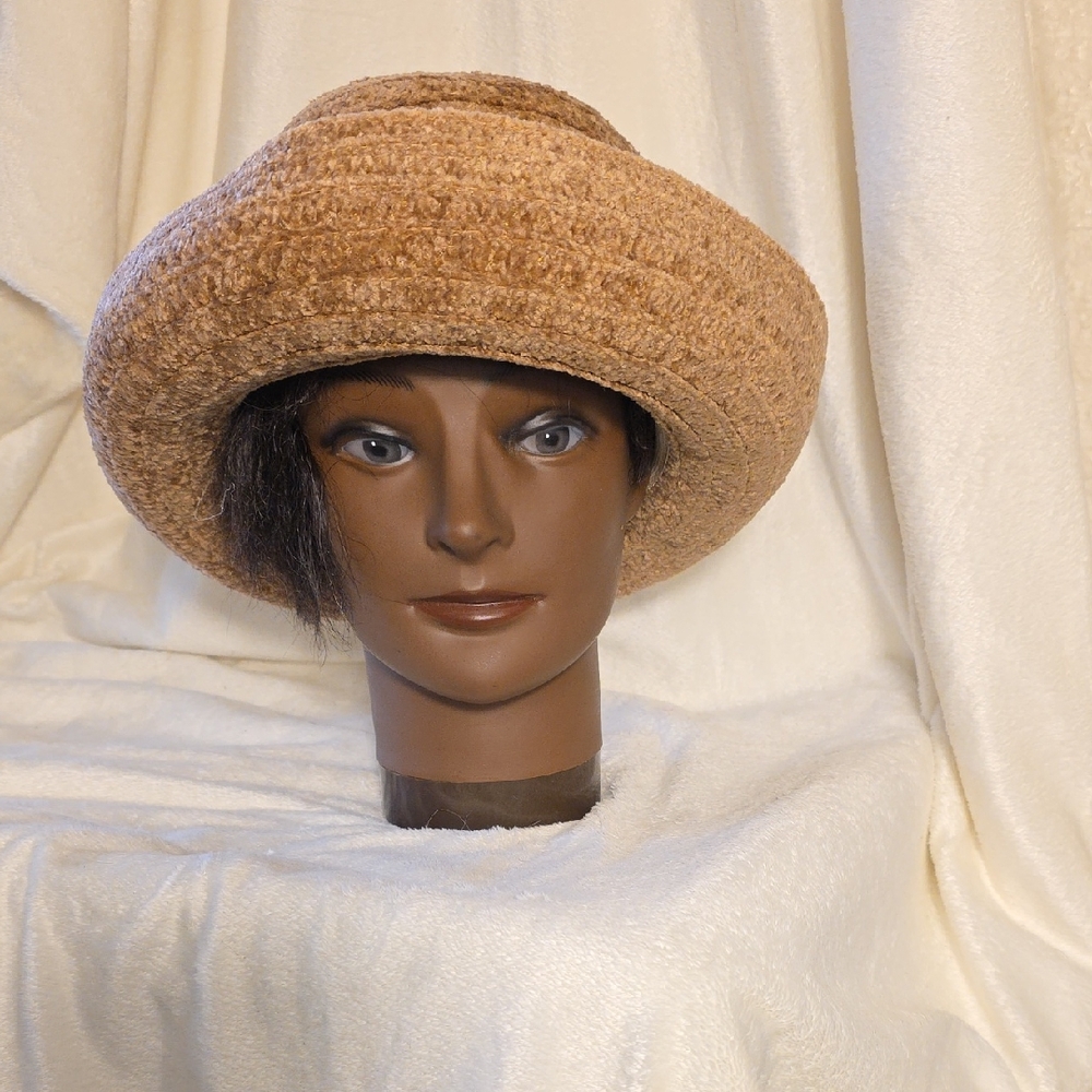 Betmar New York Chic Packable Women's Tan Hat